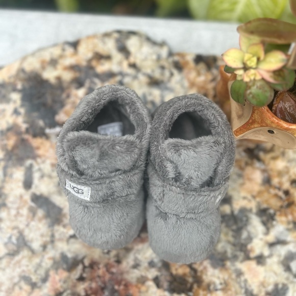 - Ugg baby boots newborn 👶04/05 Charcoal Baby UGG Bixbee Boots - Picture 4 of 12